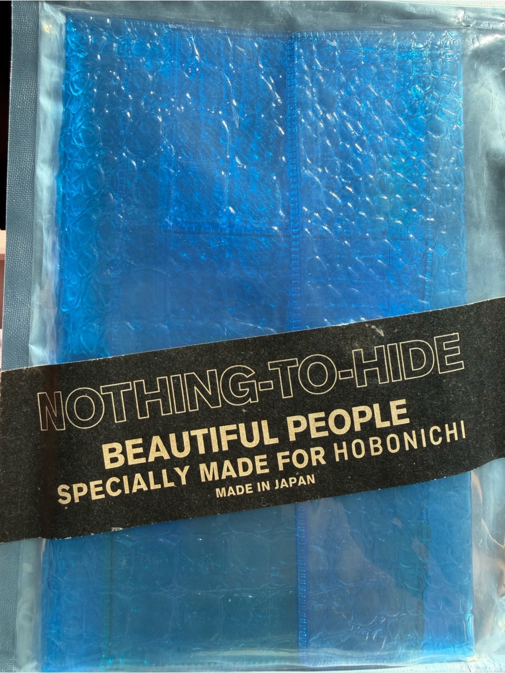 Hobonichi 2026 Weeks Planner Cover: Beautiful People - Nothing To Hide (Blue) - Picture 6 of 6